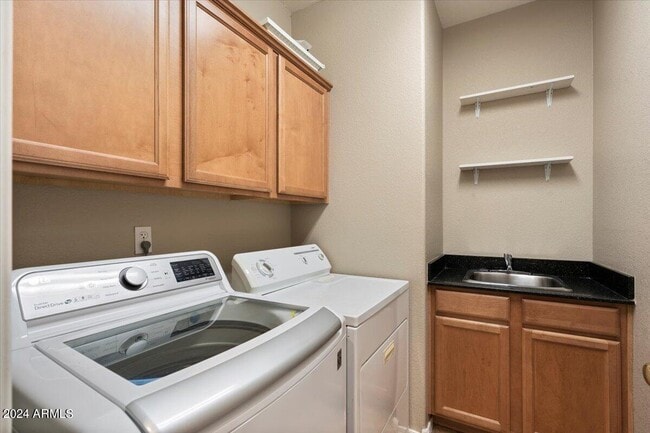 Building Photo - 3837 E Jasper Dr