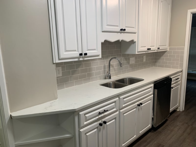 Building Photo - 651 Sarver Ave