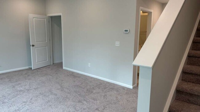 Building Photo - 2709 Hunter Woods Dr