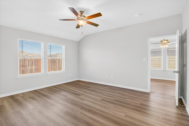 Building Photo - 1626 Comfy Wy