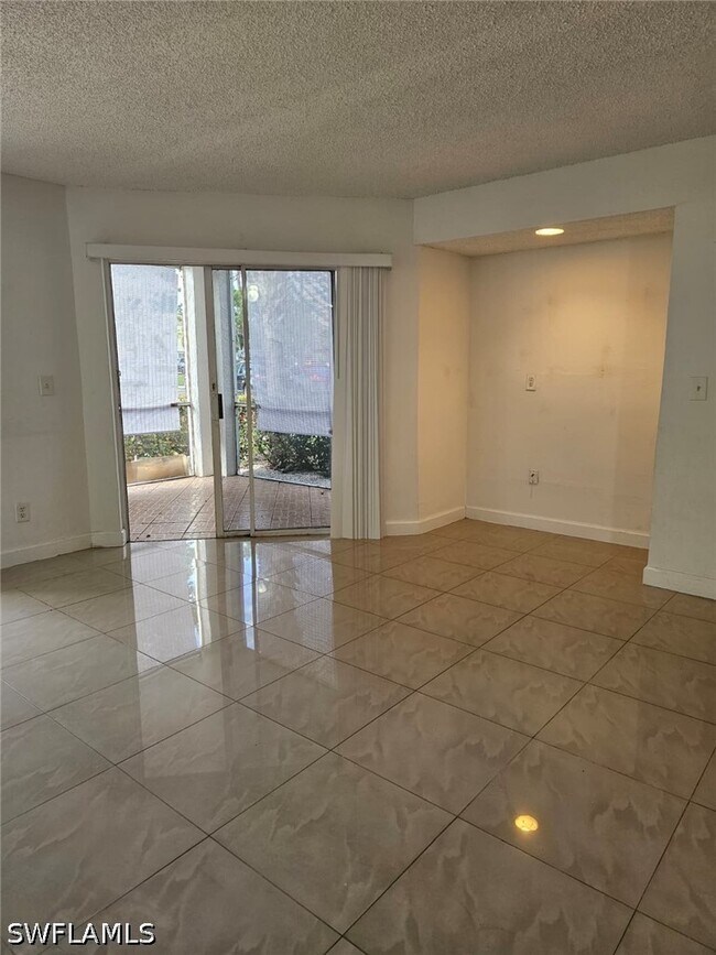 Building Photo - 108 Santa Clara Dr