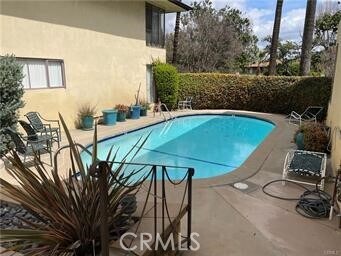 Building Photo - 945 S Orange Grove Blvd
