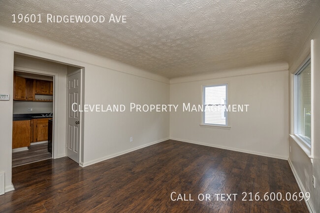 Building Photo - 19601 Ridgewood Ave