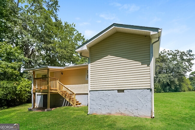 Building Photo - 200 Dodd St