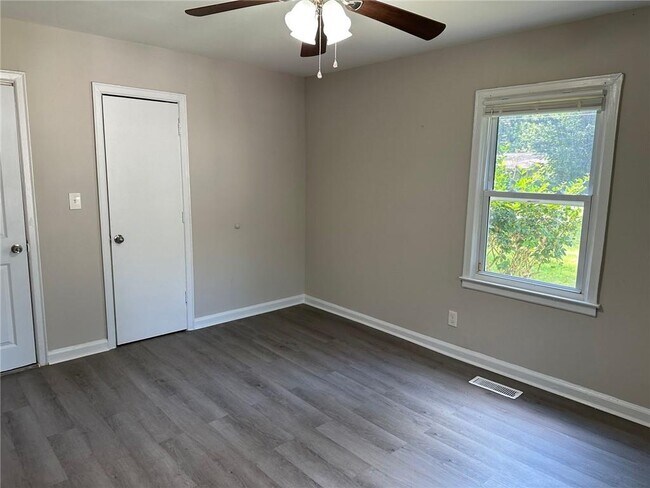 Building Photo - 4119 Brenda Dr