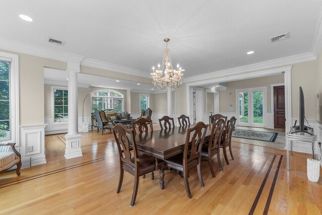 Building Photo - 1 Euclid Rd