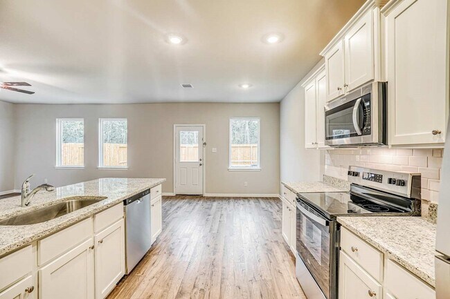 Building Photo - 8214 Sunberry Shadow Dr