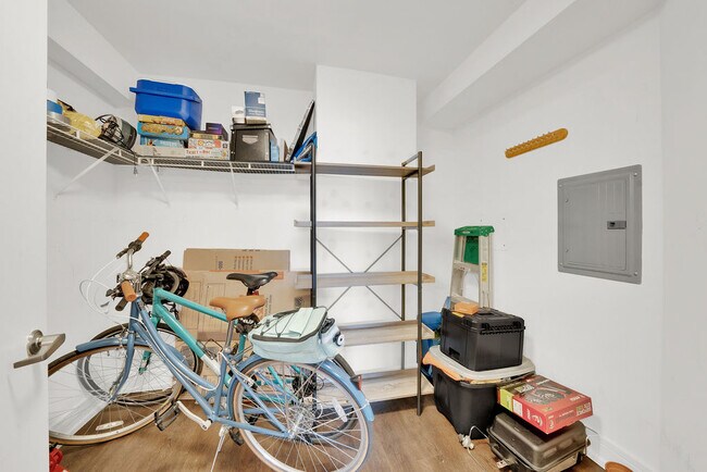 Building Photo - 545 N Dearborn St