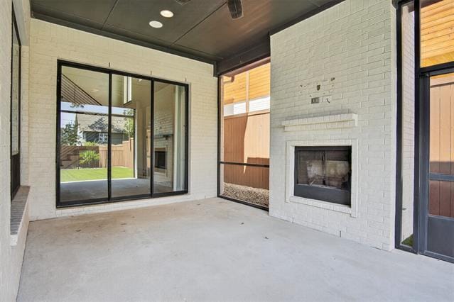 Building Photo - 5328 Manett St