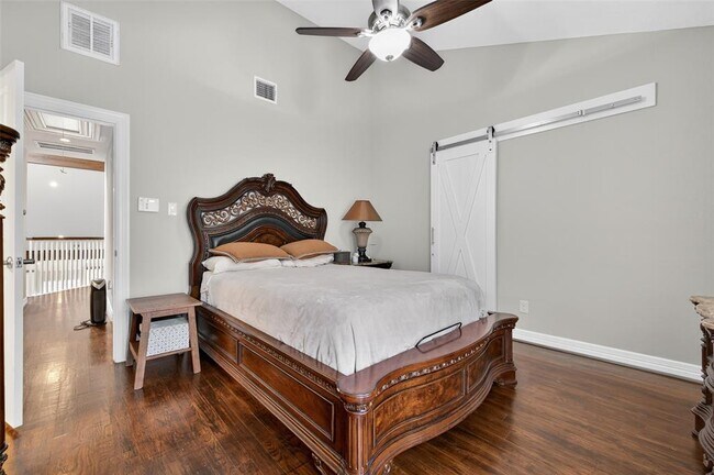 Building Photo - 9400 Doliver Dr
