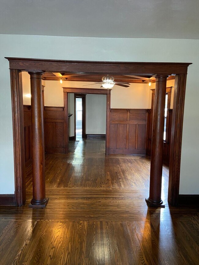 Building Photo - 677 West Delevan