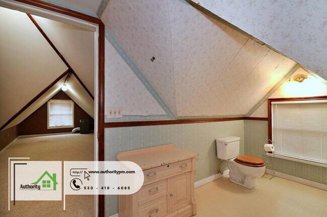 Building Photo - 1804 Chestnut St