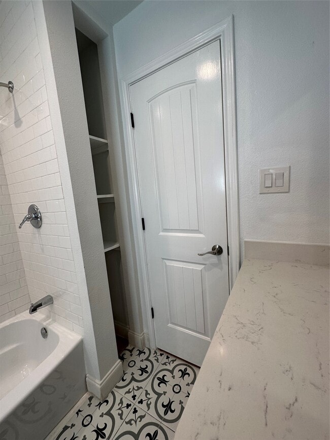 Building Photo - 1701 Buchanan St