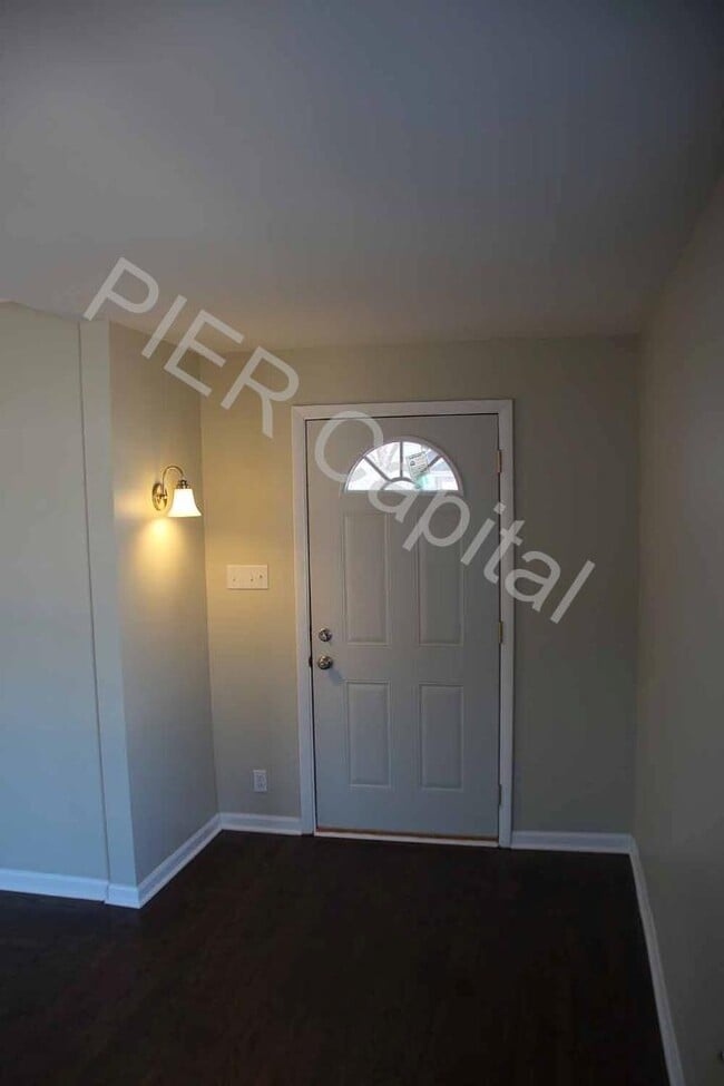 Building Photo - 2824 163rd Pl