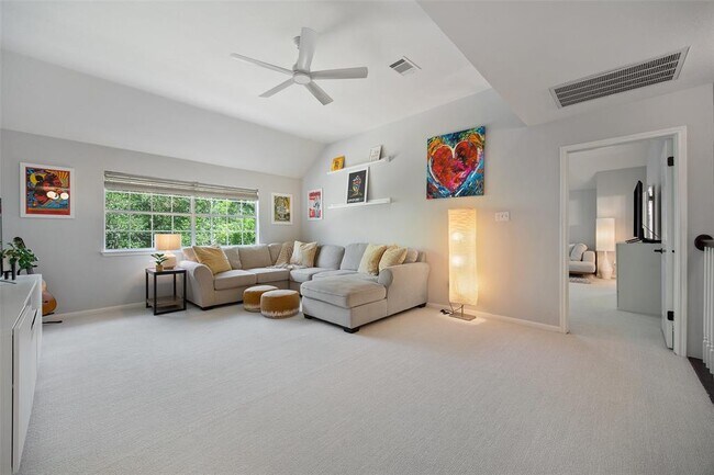 Building Photo - 6915 Gentle Oak Dr
