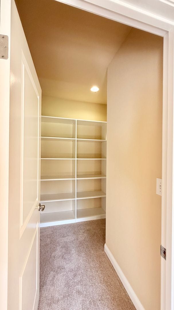 Building Photo - Desirable Mountain View 4 Bed + 3.5 Bath + Office Home. Close to Downtown Mountain View. Great Lo...