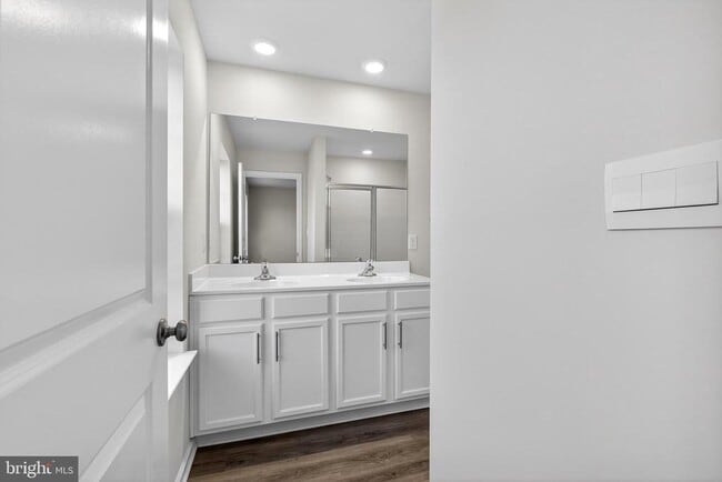 Building Photo - 159 Sandy Rdg Rd