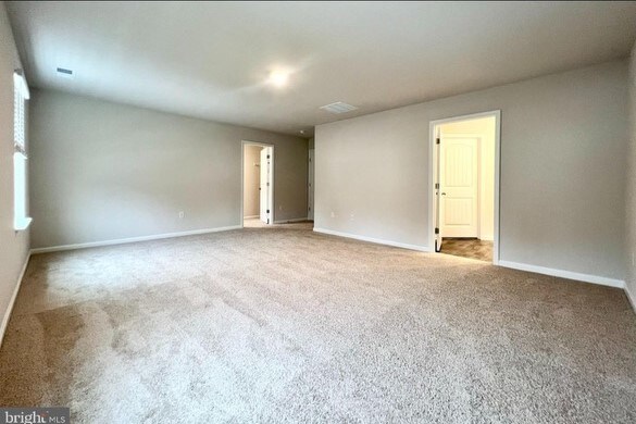 Building Photo - 522 Currant Cir