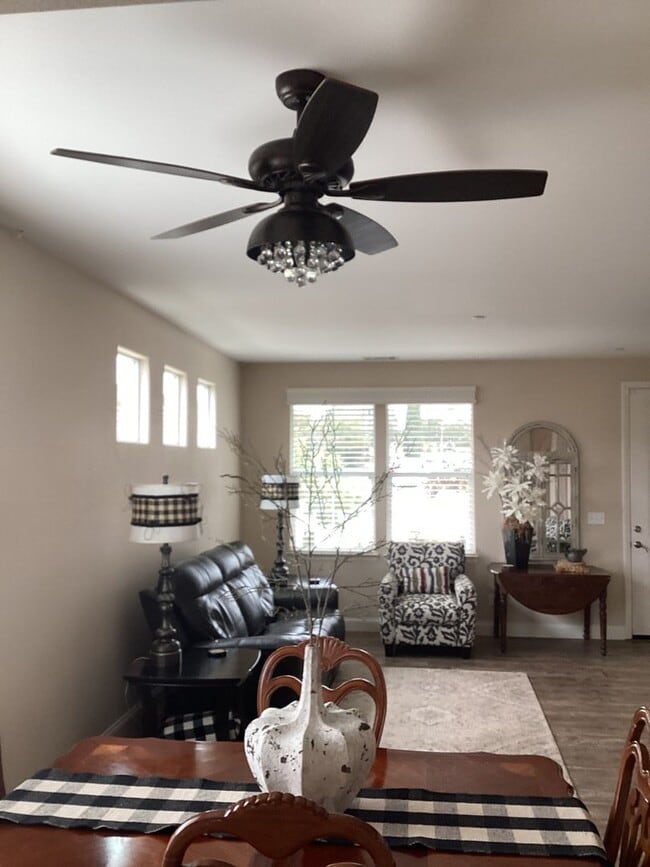 Building Photo - Beautiful Single Story Home in Old Orcutt's Stone Gate Development with easy access to VSFB