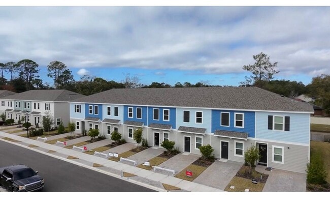 Building Photo - 7237 Sabal Ter