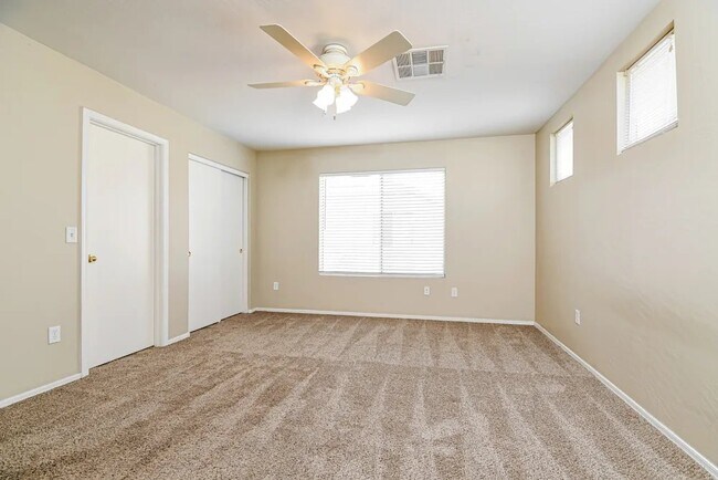Building Photo - 4282 E Baylor Ln