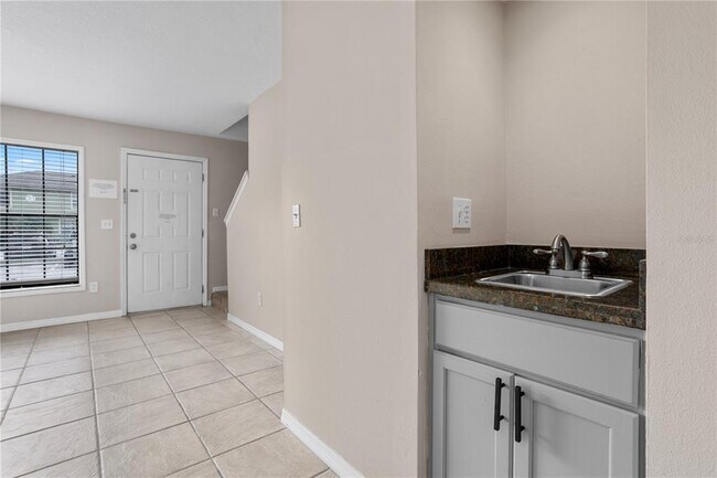 Building Photo - 7337 Cedar Creek Ct