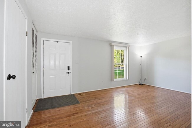 Building Photo - 7625 Sheffield Green Way
