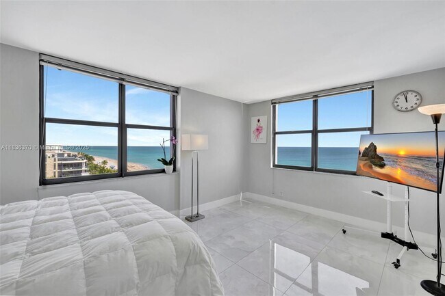 Building Photo - 2301 S Ocean Dr
