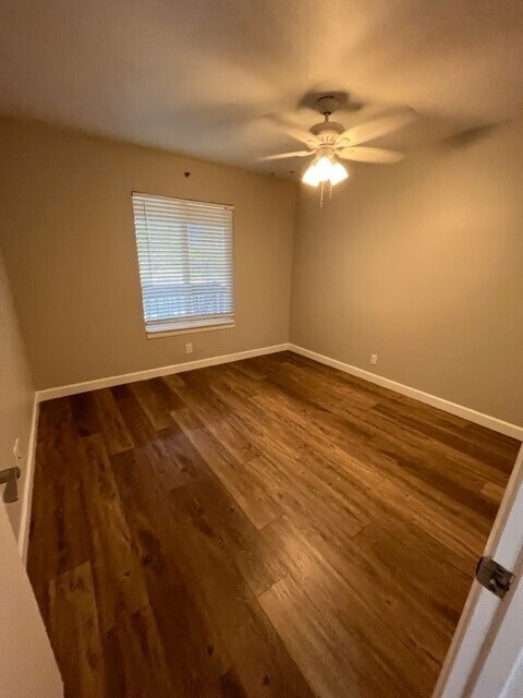 Secondary Bedroom - 6499 Chasewood Dr