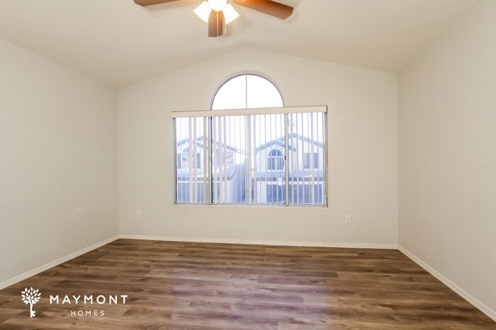 Building Photo - 506 S Sunrise Dr