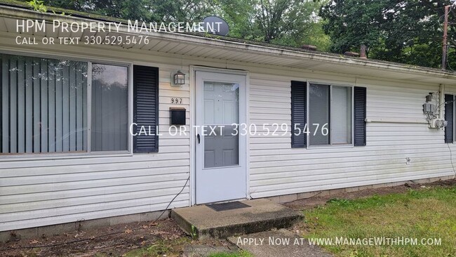 Primary Photo - Spacious 2 bedroom apartment in Akron