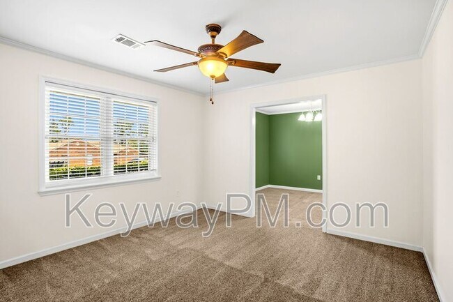 Building Photo - 3420 Linderwood Dr