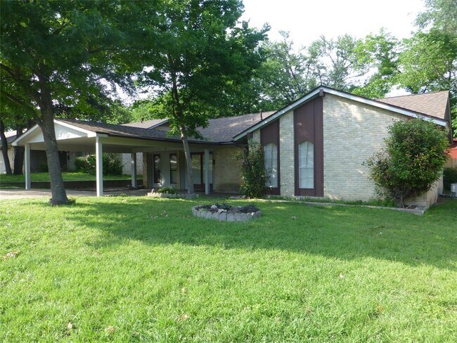 Primary Photo - 1708 Raven Dr