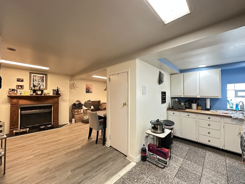 Building Photo - 2341 N Leavitt St