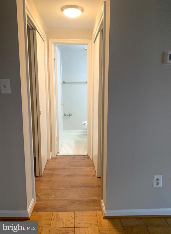 Building Photo - 738 N Wakefield St