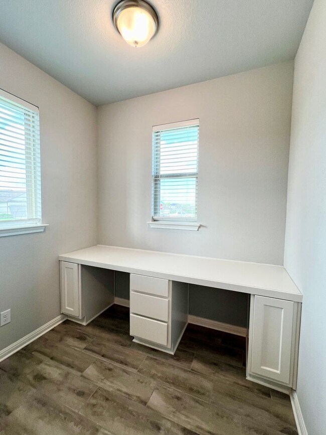 Building Photo - 256 Wild Wind Trail