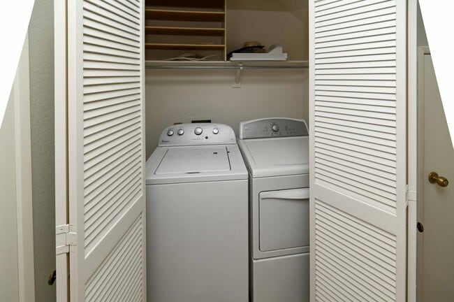 Building Photo - 146 Gallery Wy