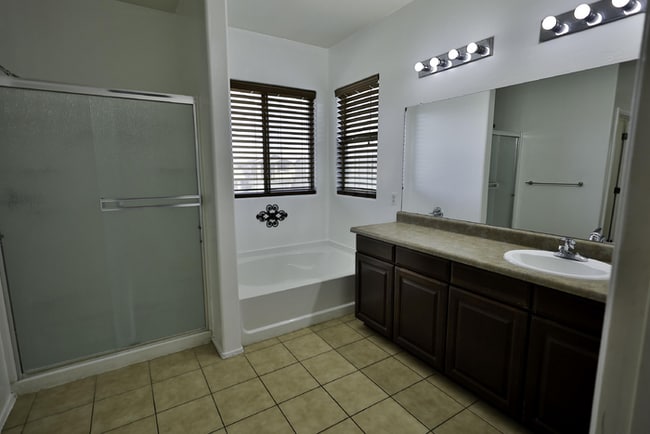 Building Photo - $500.00 OFF FIRST MONTH RENT!!!! NORTH RANCHO SAHUARITA!!!!!!!!!
