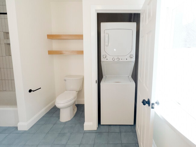 Building Photo - 1924 North St