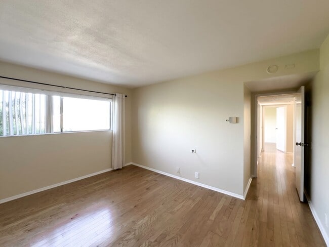 Building Photo - ~POOL HOME~ For Rent in Mission Viejo! 5 Bedrooms!