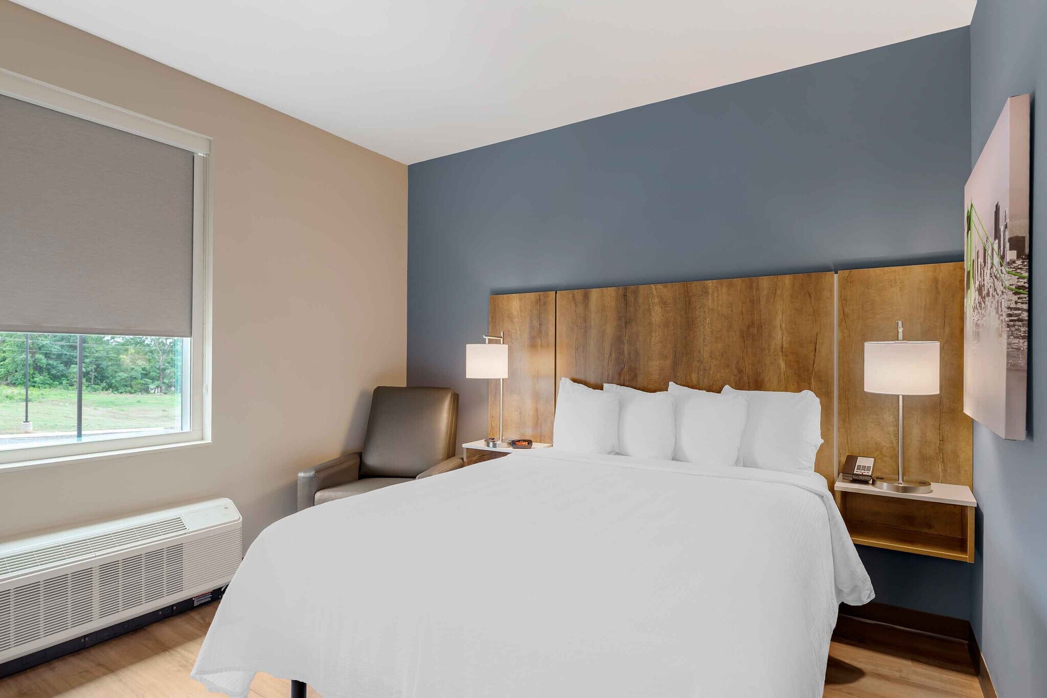 Building Photo - Furnished Studio-Charlottesville