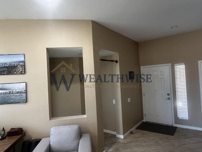 Building Photo - Luxurious 2 Bedroom 2 Bath Home for Rent in Sun City, Oro Valley 14286 N Wisteria Way, Oro Valley...