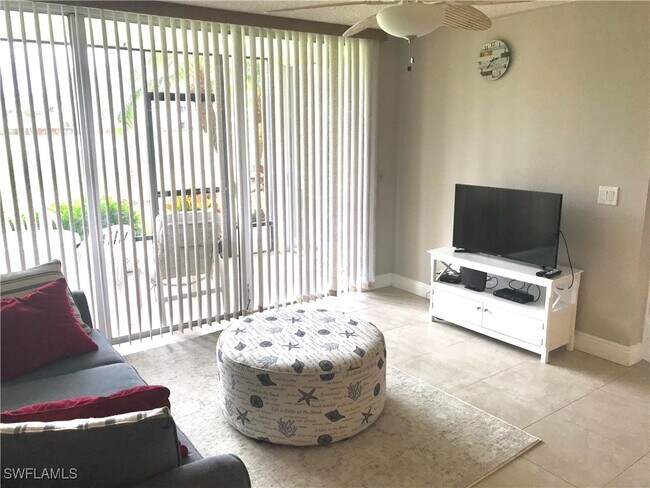 Building Photo - 1085 Forest Lakes Dr