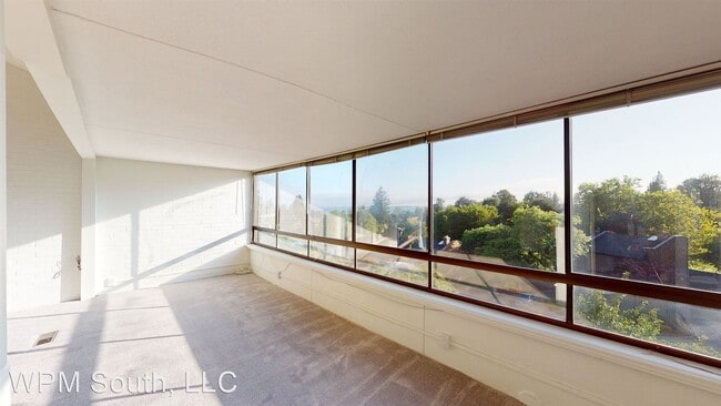 Building Photo - 10905 Glen Acres Dr S