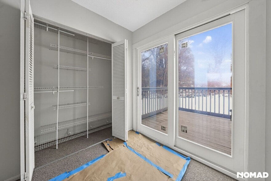 Building Photo - 127 Black Point Rd