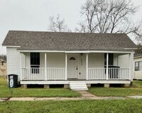 Building Photo - 2504 Avenue H