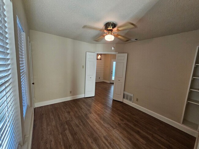 Building Photo - Available Now!