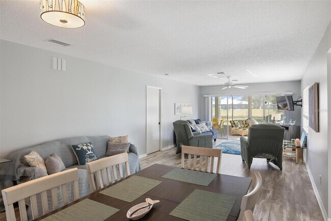 Building Photo - 276 Cerromar Way S