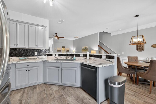 Building Photo - 256 Valley Xing