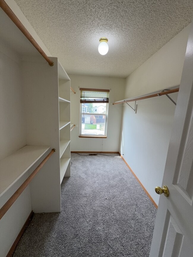Building Photo - 2123 Fairweather Way